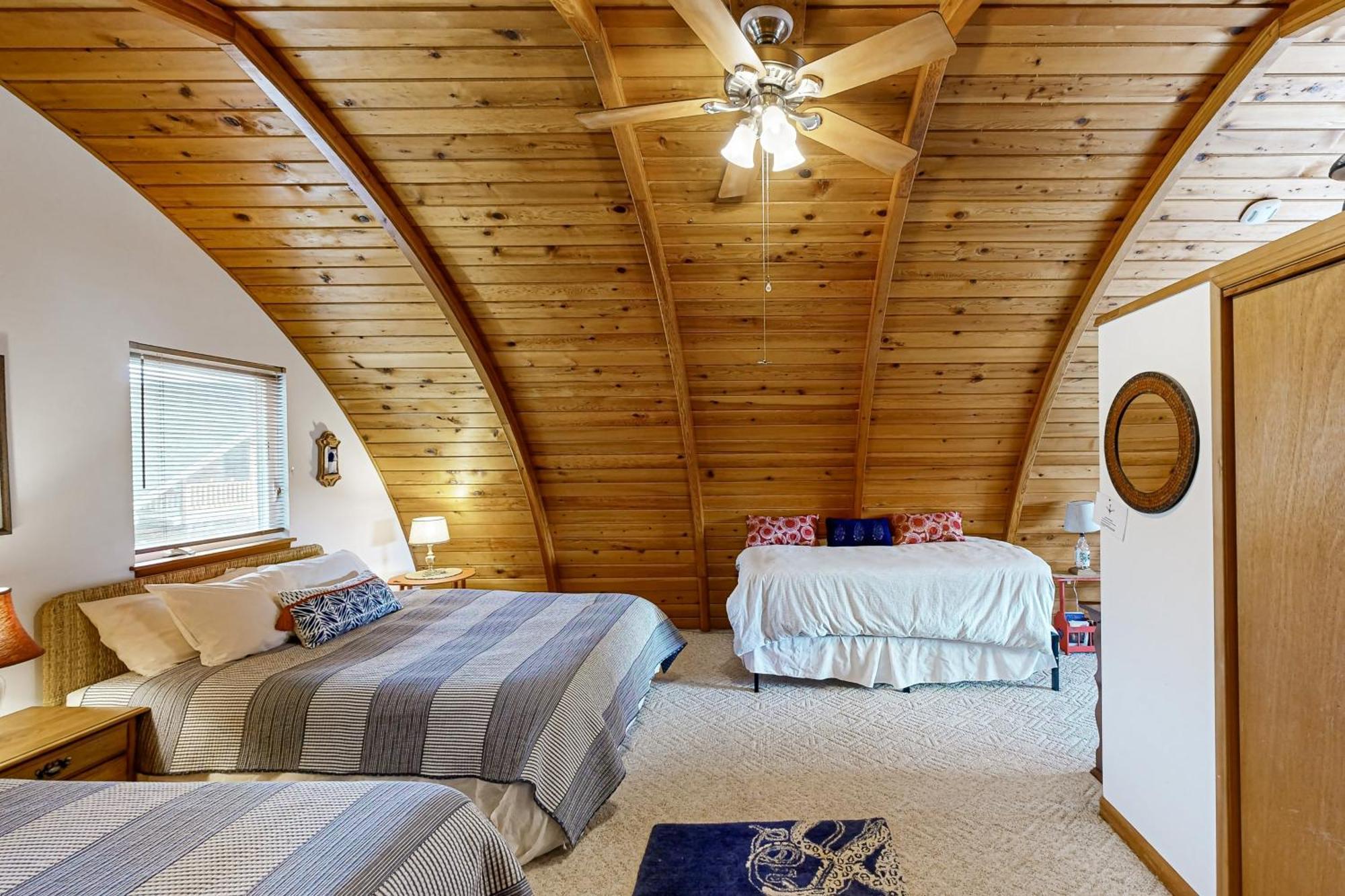 Hallie Hideaway