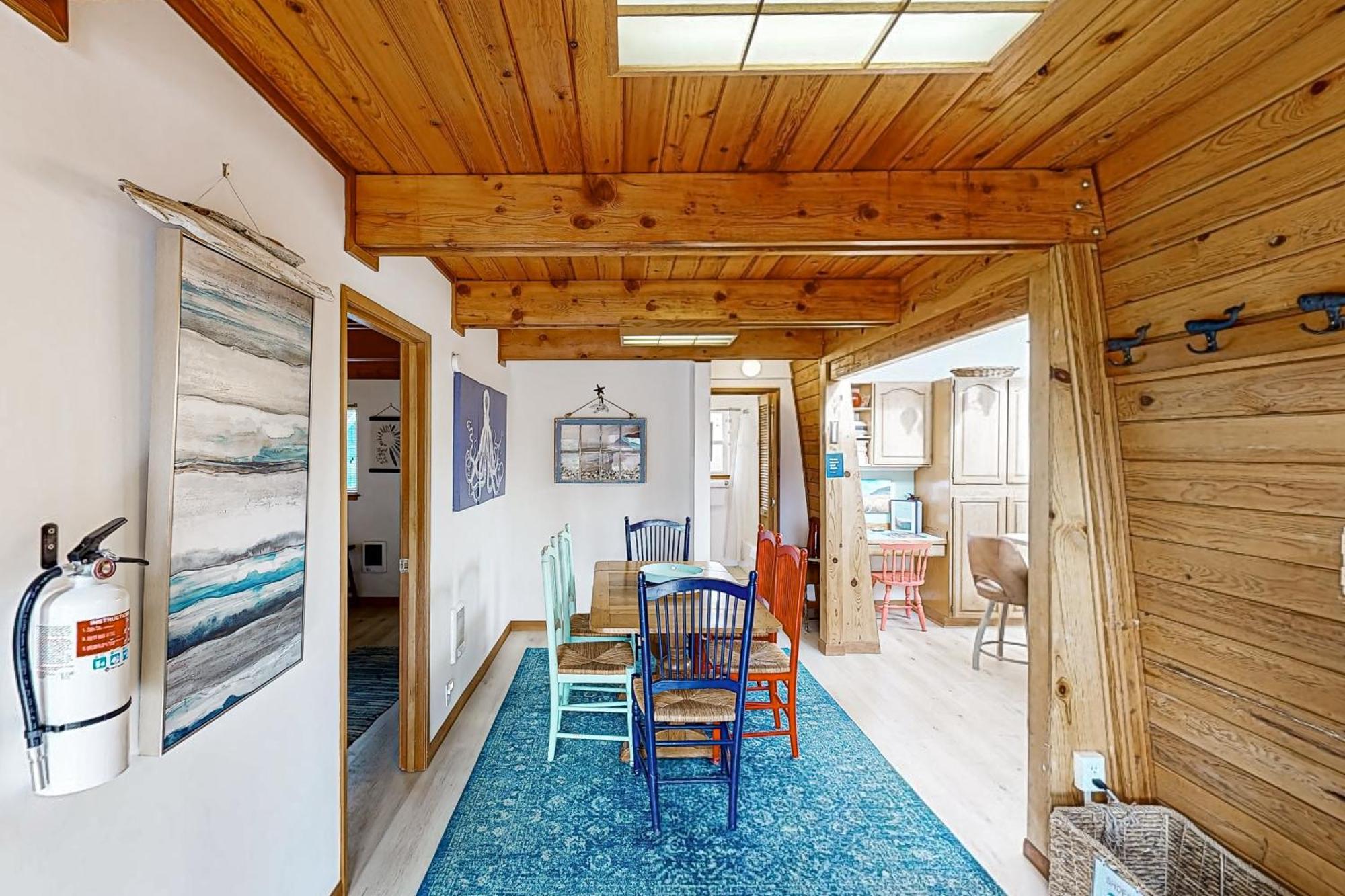 Hallie Hideaway * Manzanita